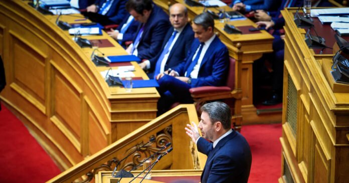 Μητσοτάκης-σε-Ανδρουλάκη:-Να-μετρηθούμε-στη-Βουλή-για-το-κράτος-δικαίου-–-«Δεν-σέβεστε-τη-δικαιοσύνη»,-τον-κατηγόρησε-ο-Πρόεδρος-του-ΠΑΣΟΚ