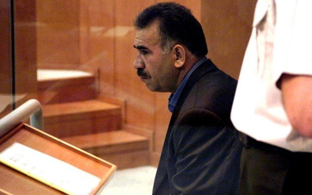 Οτσαλάν:-“Ανοίγει-η-πόρτα-σε-μία-νέα-πολιτική-εποχή”-–-Το-μήνυμα-έναν-χρόνο-μετά-το-κάλεσμα-για-διάλυση-του-pkk