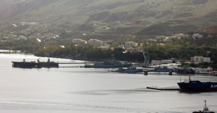 ΚΚΕ-για-Βάση-της-Σούδας:-Επιβεβαιώνεται-η-εμπλοκή-της-Ελλάδας-στον-πόλεμο-εναντίον-του-Ιράν-–-Η-χώρα-στόχος-αντιποίνων