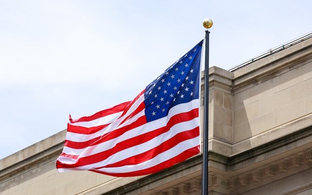 reuters:-Μόλις-ένας-στους-τέσσερις-Αμερικανούς-τάσσεται-υπέρ-των-επιθέσεων-στο-Ιράν