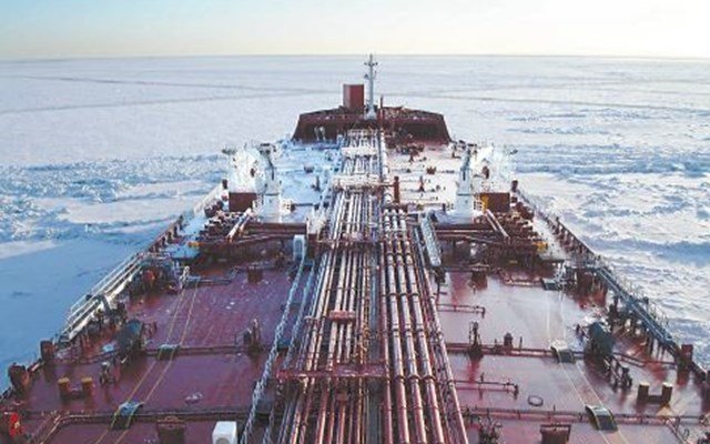 Χτυπήθηκε-δεξαμενόπλοιο-υπό-σημαία-ΗΠΑ-στον-Περσικό-Κόλπο-–-Ένας-νεκρός