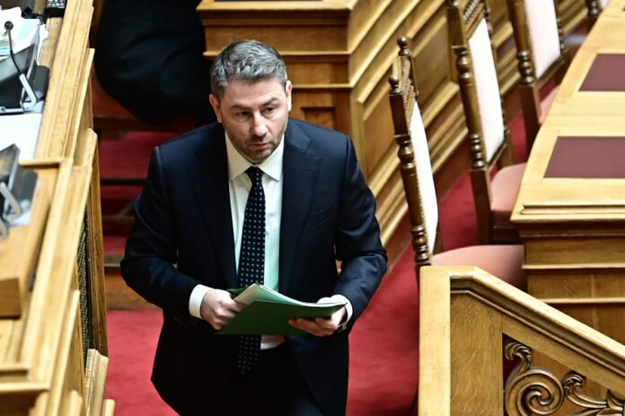 Ο-Ανδρουλάκης-ποντάρει-στις-υποκλοπές-ενόψει-του-Συνεδρίου…