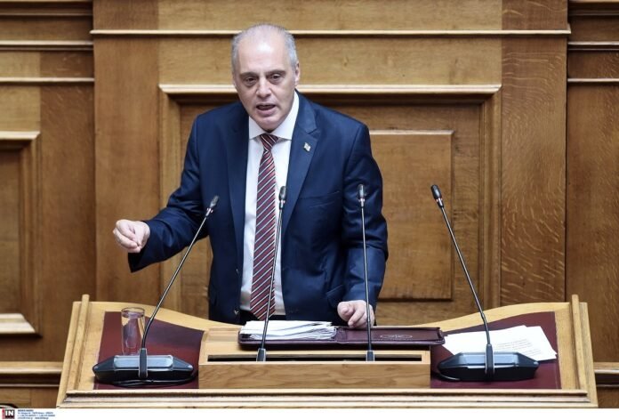 Βελόπουλος:-Με-την-Ελληνική-Λύση-τέλος-στο-τραπεζικό-καρτέλ