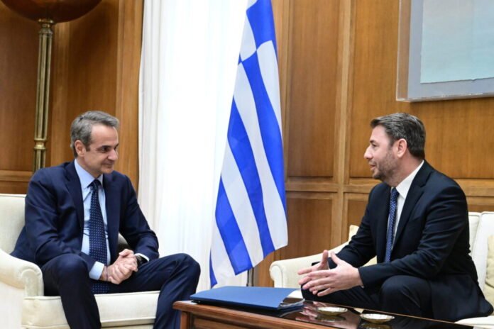 Κυβερνητικές-πηγές:-Συνάντηση-αύριο-του-Κυριάκου-Μητσοτάκη-με-τον-Νίκο-Ανδρουλάκη-για-τις-εξελίξεις-στη-Μέση-Ανατολή