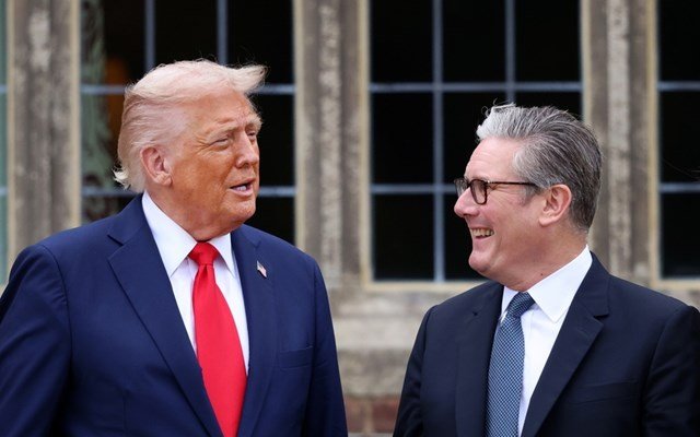 Τραμπ-προς-Στάρμερ:-Δεν-χρειαζόμαστε-πλέον-βοήθεια-–-Αλλά-θα-θυμόμαστε