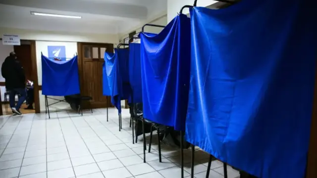 Δημοσκόπηση-opinion-poll:-Ανεβαίνει-η-ΝΔ-πάνω-από-32%-–-Πόσοι-ψηφίζουν-Τσίπρα,-Σαμαρά-και-Καρυστιανού