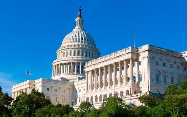 Λευκός-Οίκος:-Αξιολογούμε-όλες-τις-αξιόπιστες-επιλογές-για-να-αντιμετωπιστεί-η-αύξηση-των-τιμών-του-πετρελαίου