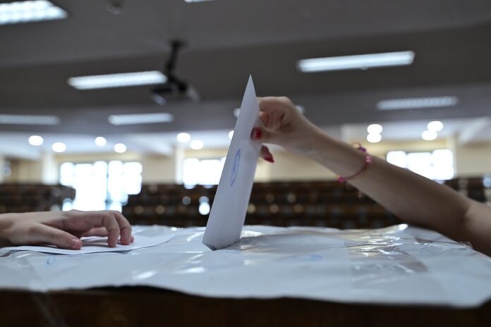 Δημοσκόπηση:-Μεγάλη-η-διαφορά-ΝΔ–ΠΑΣΟΚ-–-Το-75%-υπέρ-της-στρατιωτικής-ενίσχυσης-της-Κύπρου