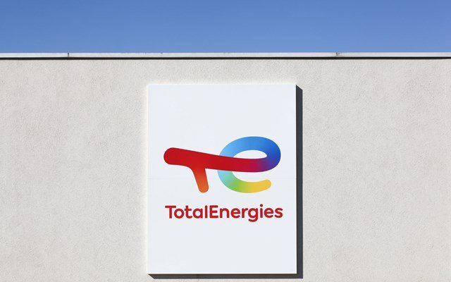 Μέση-Ανατολή:-Η-γαλλικήtotalenergies-αναστέλλει-περίπου-το-15%-της-παγκόσμιας-παραγωγής-της-σε-πετρέλαιο-και-φυσικό-αέριο