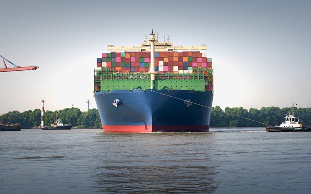 Πόλεμος-στον-Κόλπο:-Στα-ύψη-τα-ναύλα-–-Τον-διάπλου-της-Αφρικής-επιλέγουν-τα-πλοία-μεταφοράς-εμπορευματοκιβωτίων