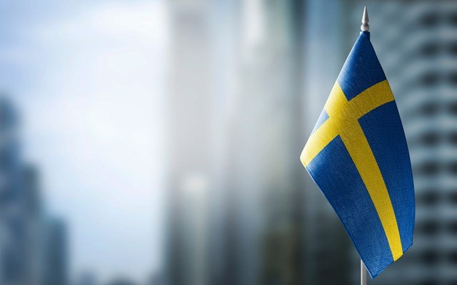 Σουηδία:-Η-κυβέρνηση-επιδιώκει-να-απελαύνει-μετανάστες-που-δεν-ζουν-“έντιμη-ζωή”