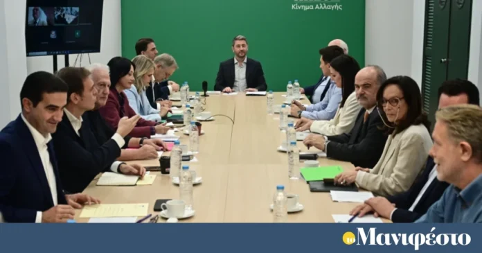 Η-σφαγή-του…-σταυρού:-δελφινομαχίες-στο-ΠΑΣΟΚ-για-πρωτιές-στο-Συνέδριο