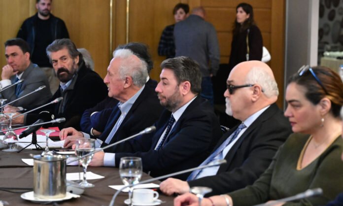 Το-ΠΑΣΟΚ-απογείωσε-τη-δήλωση-Τασούλα-για-το…-1981-με-βίντεο-για-το-Συνέδριο