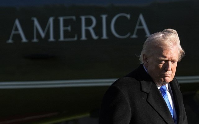 bloomberg:-Η-κυβέρνηση-Τραμπ-εξετάζει-σενάριο-για-πετρέλαιο-στα-200-δολάρια