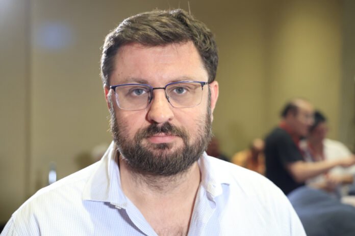 Κ.Ζαχαριάδης:-Ο-κατώτατος-μισθός-περικόπηκε-επί-κυβέρνησης-Σαμαρά-Βενιζέλου,-ο-ΣΥΡΙΖΑ-τον-επανέφερε