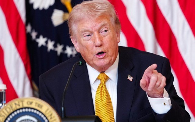 Συνεχίζει-την-κριτική-και-τις-απειλές-κατά-των-συμμάχων-του-ΝΑΤΟ-ο-Τραμπ-επειδή-δεν-έστειλαν-πλοία-στο-Ορμούζ