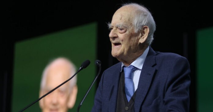 Συνέδριο-ΠΑΣΟΚ:-Το-συγκινητικό-«αντίο»-του-Απόστολου-Κακλαμάνη