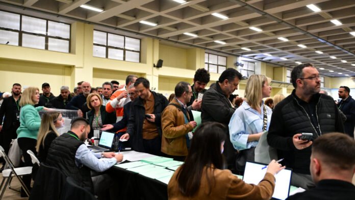 ΠΑΣΟΚ:-Με-την-ψηφοφορία-για-εκλογή-της-νέας-Κεντρικής-Επιτροπής-ολοκληρώνεται-το-4ο-Συνέδριο