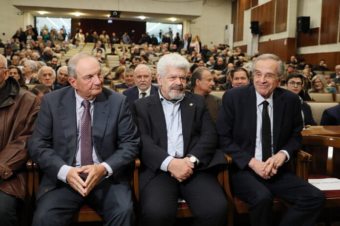 Κοινή-εμφάνιση-Καραμανλή-Σαμαρά-στο-Πολεμικό-Μουσείο-–-«Η-πραγματική,-υπαρκτή-εθνική-απειλή-είναι-η-Τουρκία-όχι-το-Ιράν»