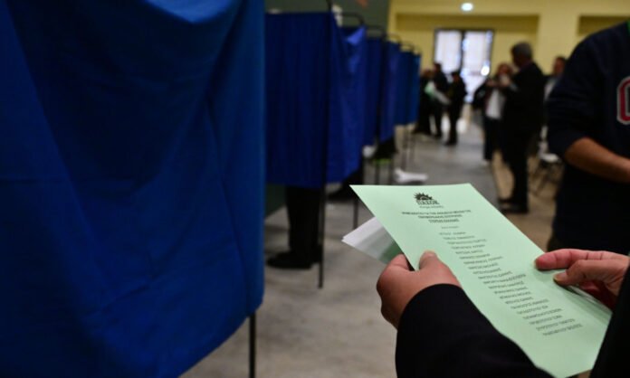 ΠΑΣΟΚ:-Πρώτος-ο-Λευτέρης-Καρχιμάκης-στις-εκλογές-για-την-ΚΕ-–-Ποιοι-συμπληρώνουν-την-επτάδα