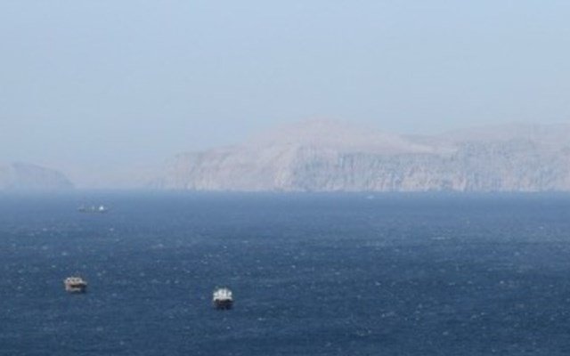 Ναυτιλία:-Πώς-θα-κινηθούν-τα-ναύλα-αν-ανοίξουν-τα-Στενά-του-Ορμούζ