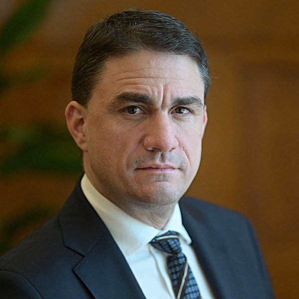 «Η-επιλογή-συμμάχων-της-Νέας-Δημοκρατίας-είναι-πολύ-καθαρή-και-πολύ-συμβατή-Όταν-έχεις-πρώτο-βιολί-τον-κ-Γεωργιάδη-και-τον-κ-Πλεύρη,-τι-να-σε-πειράξει-ο-κ.-Βελόπουλος;»