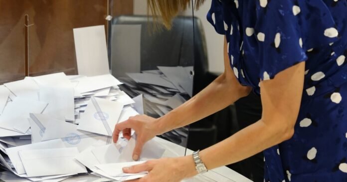 Δημοσκόπηση-pulse:-«Κόλλησε»-στο-25,5%-η-ΝΔ,-οριακή-άνοδος-για-το-ΠΑΣΟΚ-–-Πώς-αξιολογούν-τα-μέτρα-της-κυβέρνησης