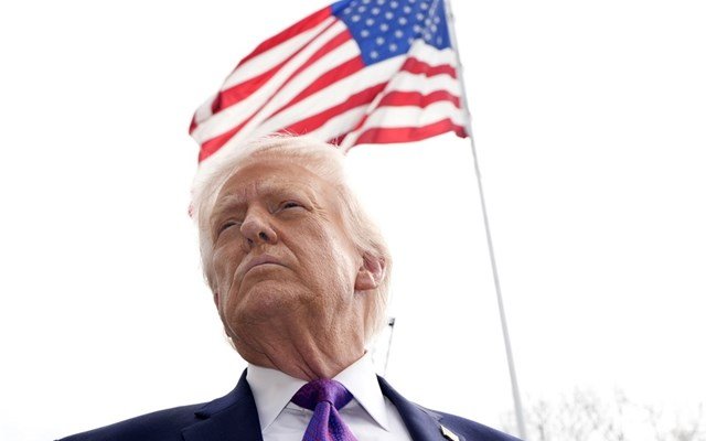 Ευρωπαίοι-αιχμάλωτοι-του-Τραμπ-και-του-εαυτού-τους