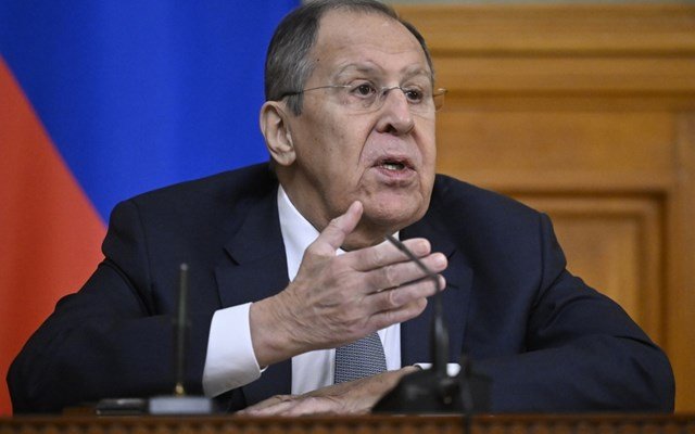 Λαβρόφ:-Προτρέπει-τις-ΗΠΑ-“να-εγκαταλείψουν-τα-τελεσίγραφα”-στο-Ιράν