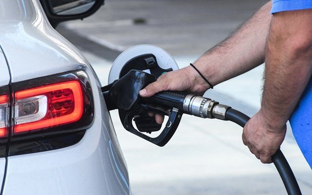 Είδηση-στα-τουρκικά-ΜΜΕ-το-fuel-pass-στην-Ελλάδα:-Ενεργειακή-πίεση,-πόλεμος-και-μήνυμα-προς-την-Ευρώπη