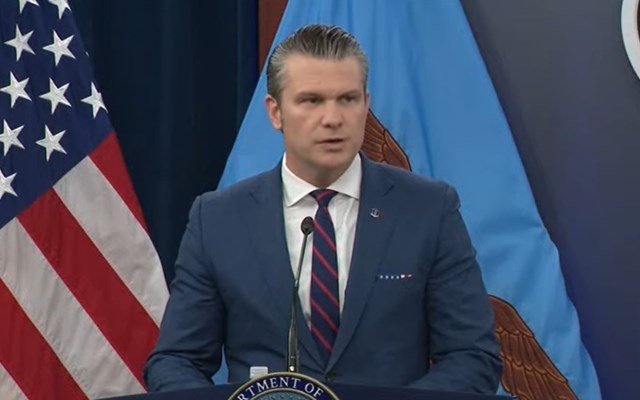 Χέγκσεθ:-to-Ιράν-μας-ικέτεψε-για-εκεχειρία