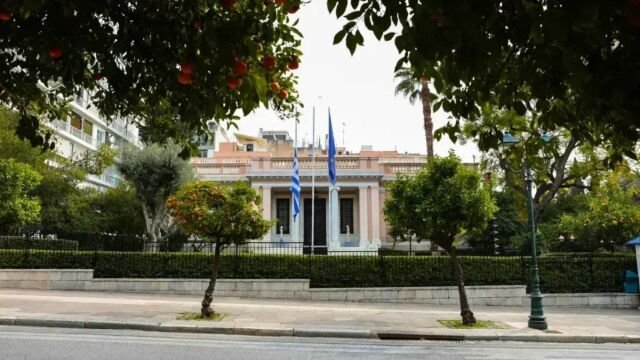 Από-την-Ανάσταση-στον…-Γολγοθά:-Τα-δύσκολα-για-το-Μαξίμου-με-το-βλέμμα-στο-συνέδριο-της-ΝΔ