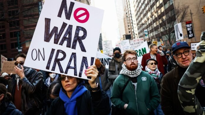 ΗΠΑ:-Κατά-των-στρατιωτικών-πληγμάτων-στο-Ιράν-το-60%-των-Αμερικανών-–-Δημοσκόπηση-ipsos