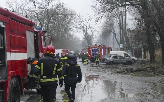 Ουκρανία:-Ένας-νεκρός-και-έξι-τραυματίες-από-ρωσικό-πλήγμα-στην-Οδησσό