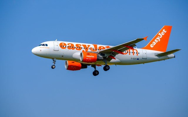 easyjet:-Διεύρυνση-ζημιών-το-α’-εξάμηνο-με-φόντο-τον-πόλεμο-του-Ιράν