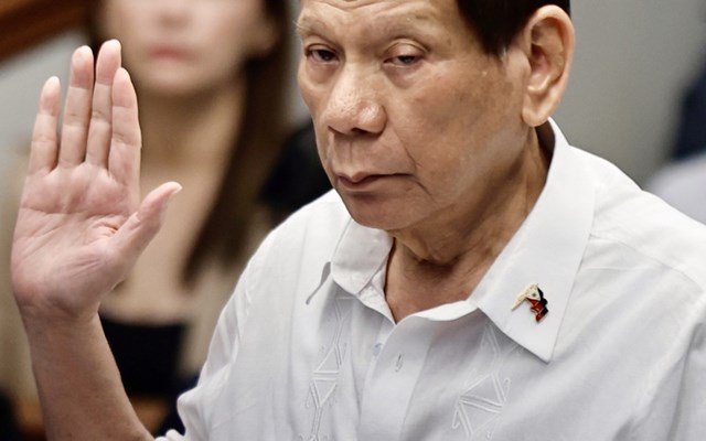 ΔΠΔ:-Το-δικαστήριο-επιβεβαίωσε-τις-κατηγορίες-εις-βάρος-του-πρώην-προέδρου-των-Φιλιππίνων-Ντουτέρτε-και-τον-παραπέμπει-σε-δίκη