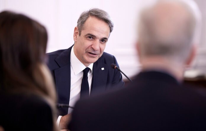 Οι-δημοσκοπήσεις-δείχνουν-τον-δρόμο-–-Πώς-διαμορφώνεται-η-νέα-κυβερνητική-στρατηγική