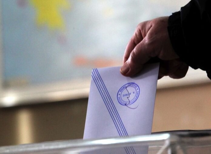 Νέα-δημοσκόπηση:-Στο-25%-η-ΝΔ,-δεύτερη-με-13,2%-η-ΕΛΑΣ-του-Τσίπρα,-ακολουθεί-το-ΠΑΣΟΚ-με-10,8%