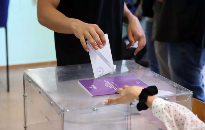 Δημοσκόπηση-marc:-Σταθερά-πρώτη-η-ΝΔ,-δεύτερη-η-ΕΛΑΣ-του-Τσίπρα-–-Στην-4η-θέση-το-ΠΑΣΟΚ