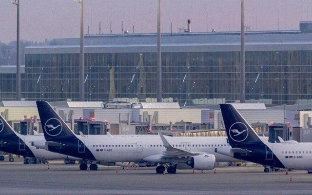Γερμανία:-Το-αεροδρόμιο-του-Μονάχου-ανέστειλε-προσωρινά-τις-πτήσεις
