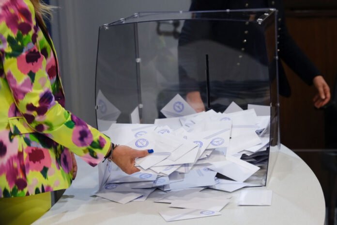 Δημοσκόπηση-opinion-poll-για-τη-Θεσσαλονίκη:-24%-για-τη-ΝΔ,-ακολουθούν-Τσίπρας,-Καρυστιανού-και-ΠΑΣΟΚ
