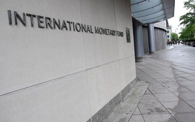 ΔΝΤ:-Υποβαθμίζει-την-ανάπτυξη-της-Ευρωζώνης-για-το-2026-στο-0,9%-(από-1,1%)-–-Ανεβάζει-τον-πήχη-του-πληθωρισμού-λόγω-της-κρίσης-στη-Μέση-Ανατολή