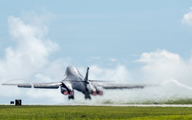 ΗΠΑ:-Βομβαρδιστικό-b-52-συνετρίβη-λίγο-μετά-την-απογείωσή-του