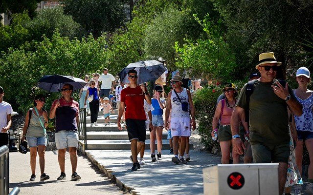 Ευρώπη:-Για-πολυήμερο-κύμα-καύσωνα,-από-τη-Βρετανία-μέχρι-τα-Βαλκάνια,-προειδοποιούν-οι-μετεωρολόγοι