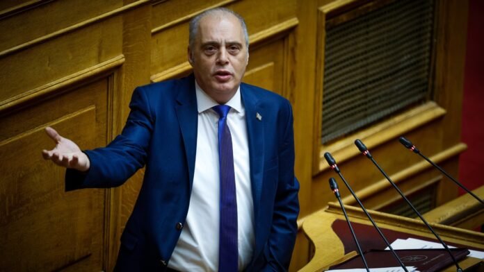Λάβρος-Βελόπουλος-κατά-Τσίπρα-και-Σαμαρά:-«Από-τη-στιγμή-που-ο-λαός-τους-είπε-φεύγετε,-απέτυχαν»