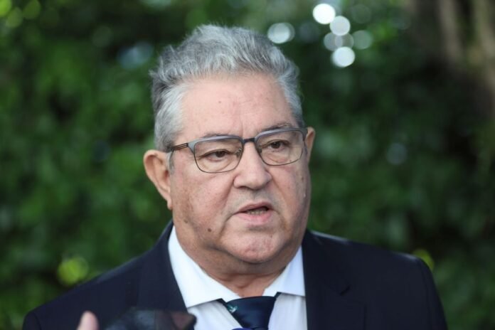 Κουτσούμπας:-Το-δίλημμα-των-εκλογών-είναι-ποιος-θα-κερδίσει,-ο-λαός-ή-το-κεφάλαιο