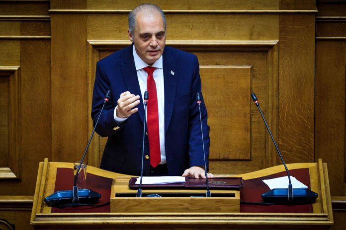ΚΒελόπουλος:-Φαγώθηκαν-100-εκατ.-ευρώ-και-όλο-το-Ταμείο-Ανάκαμψης