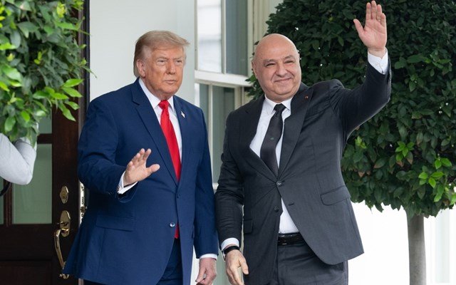 Τραμπ:-Η-κυβέρνηση-να-επιτρέψει-σε-όλες-τις-αεροπορικές-εταιρείες-των-ΗΠΑ-να-πραγματοποιούν-απευθείας-πτήσεις-στον-Λίβανο