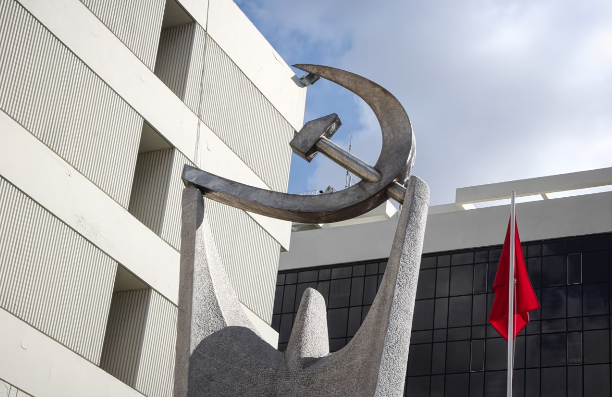 ΚΚΕ-για-Τριαντόπουλο:-Η-θέση-των-συγκεκριμένων-κυβερνητικών-στελεχών-είναι-στο-εδώλιο-του-κατηγορουμένου-για-τα-Τέμπη