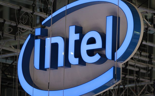 intel:-Ξεπέρασε-τις-προβλέψεις-στο-τρίμηνο,-με-την-ταχύτερη-αύξηση-εσόδων-από-το-2011